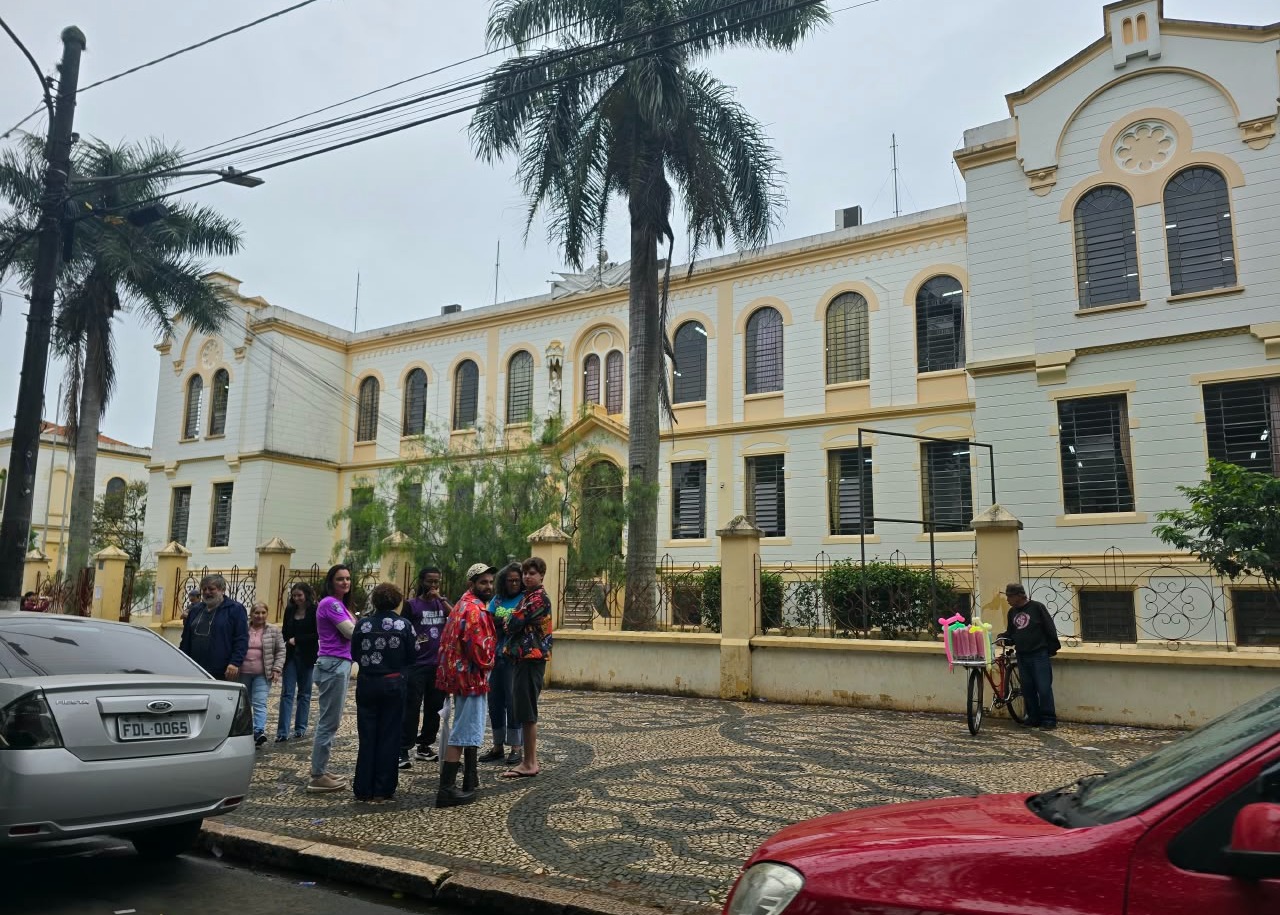 Na votação para os principais cargos, candidatos de partidos identificados com a direita concentraram os maiores números de votos na cidade. Foto - Vitória Mnedes