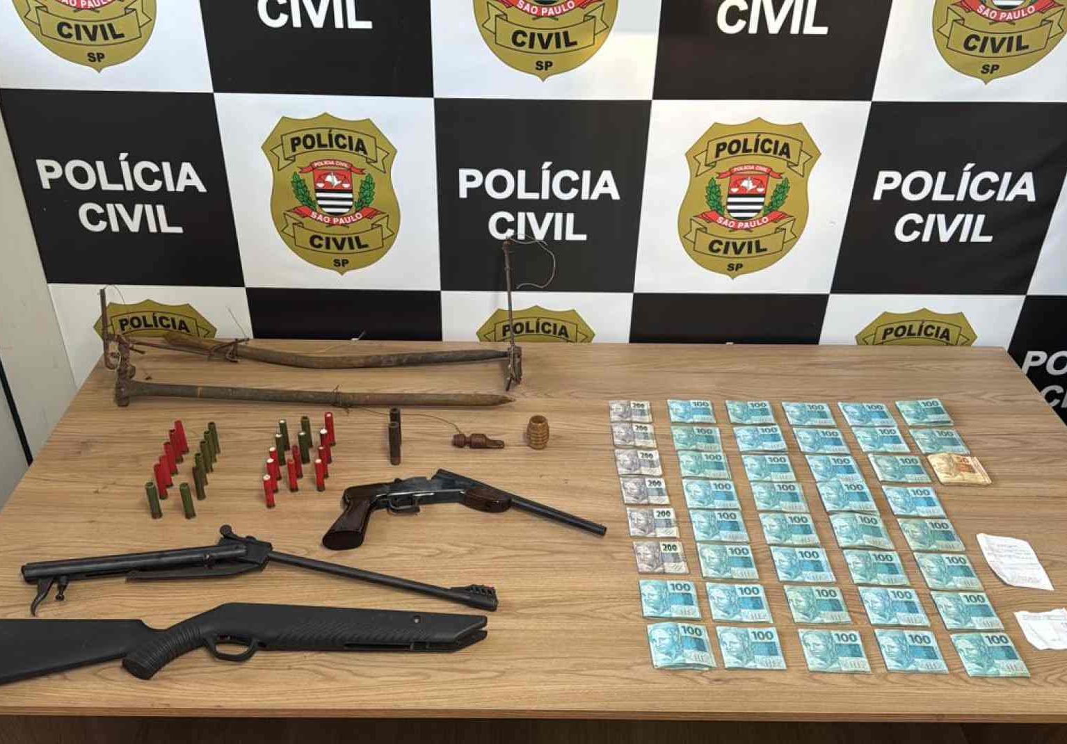 foram cumpridos mandados de busca e apreensão em endereços ligados a um homem investigado por possível envolvimento com o tráfico de drogas. Foto - Reprodução/Internet