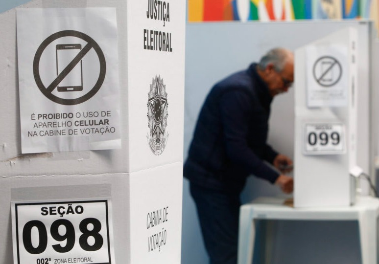 A colinha é permitida, desde que esteja anotada em papel. Foto - Reprodução/Internet
