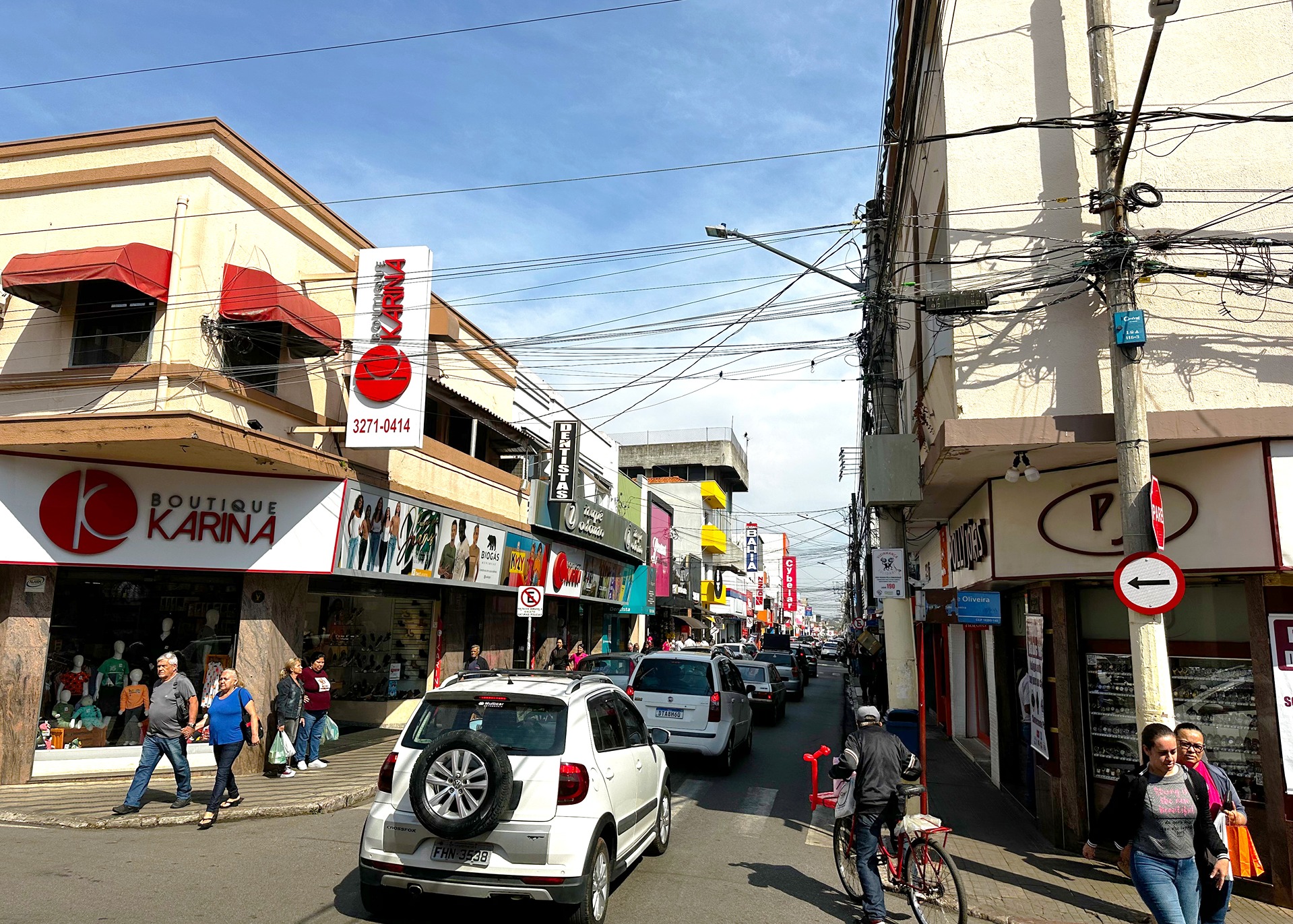 O comércio deve ser valorizado pela qualidade dos produtos e por sua contribuição à economia — não pela preferência eleitoral ou ideológica de seus proprietários. Foto - Arquivo