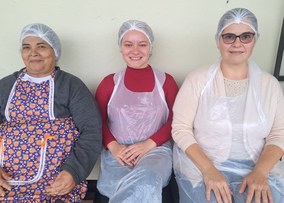 Da esquerda para a direita: Vera Silva, Isabely Simões e Elizandra Castro. Foto - Malu Weiss. 